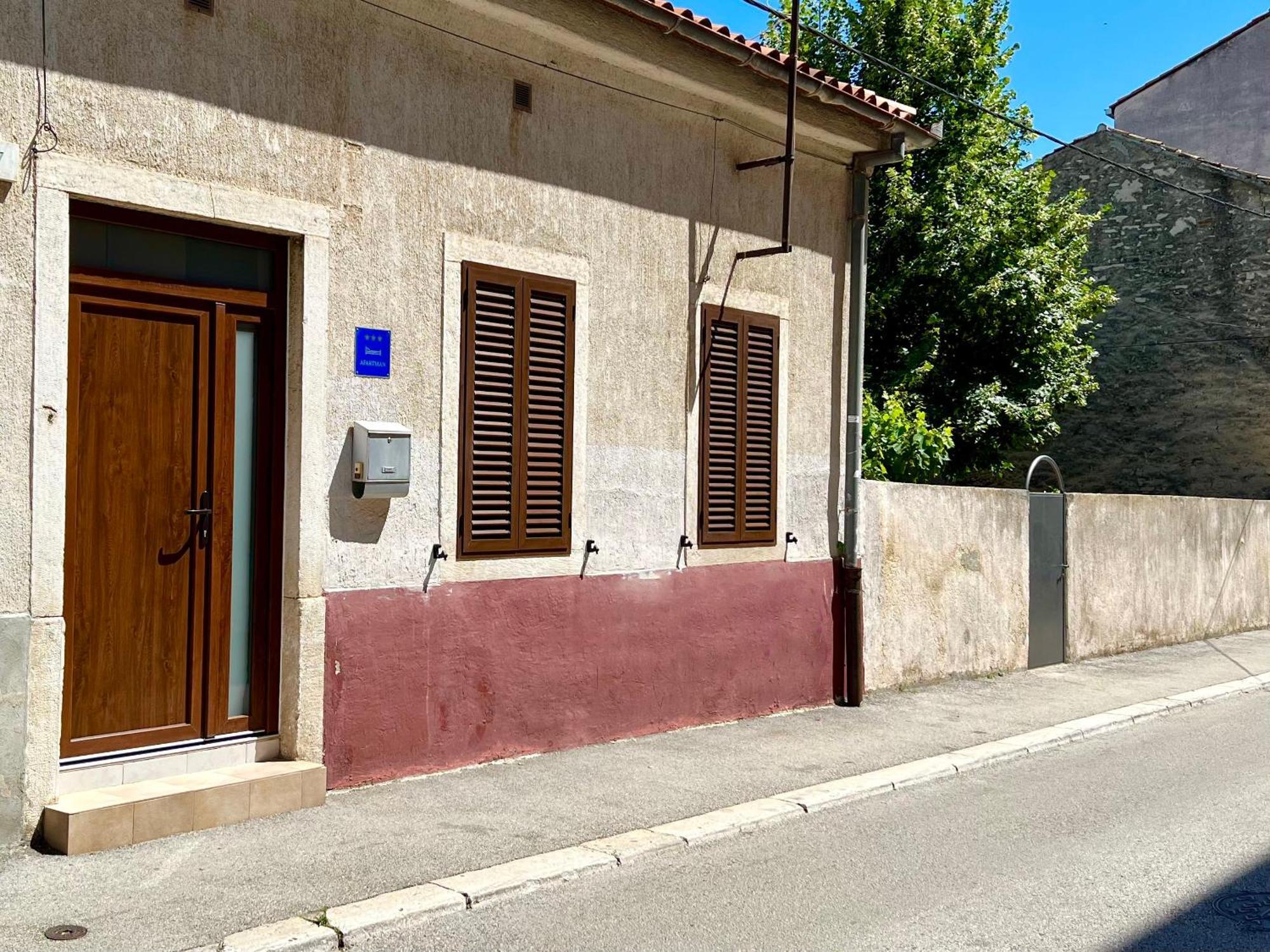 V&V Apartment Πούλα Εξωτερικό φωτογραφία
